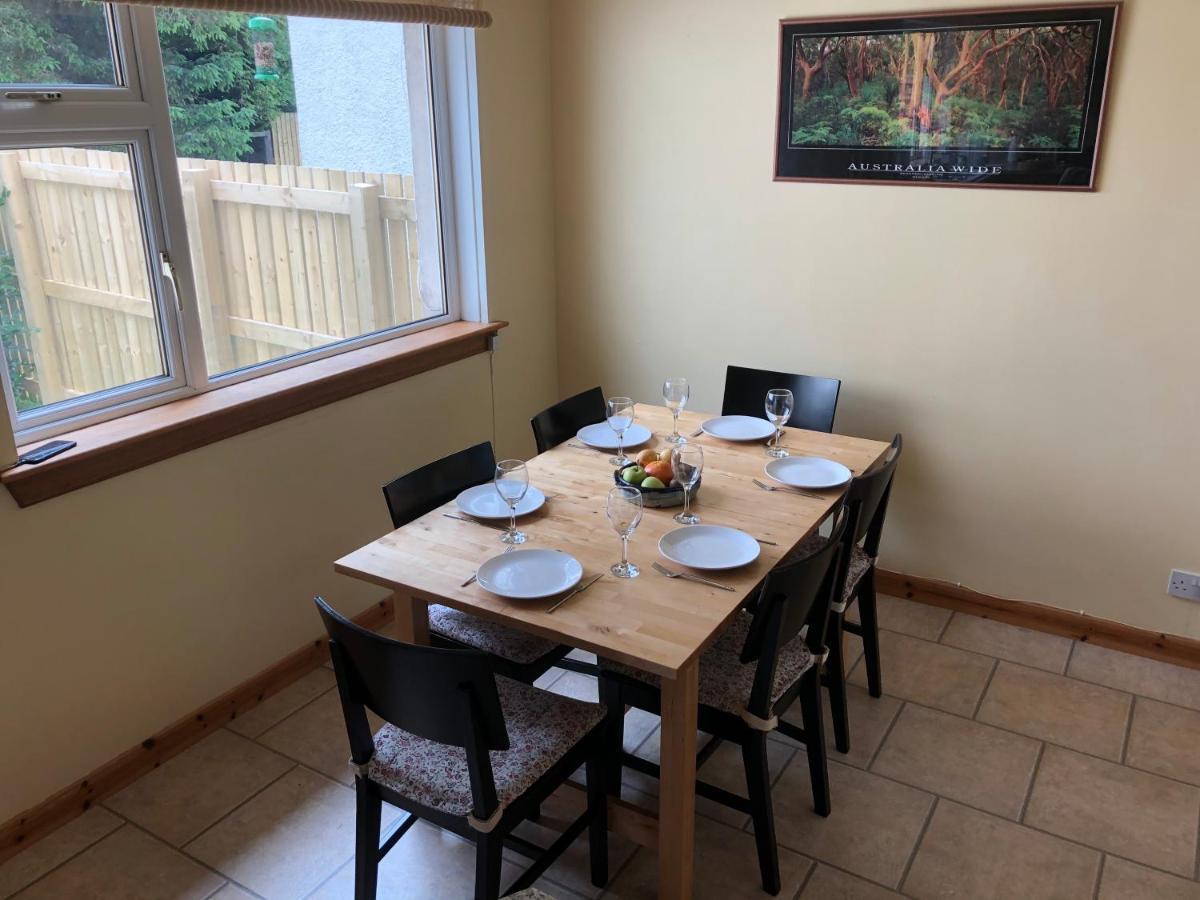 21 Craig Na Gower Avenue Villa Авимор Екстериор снимка